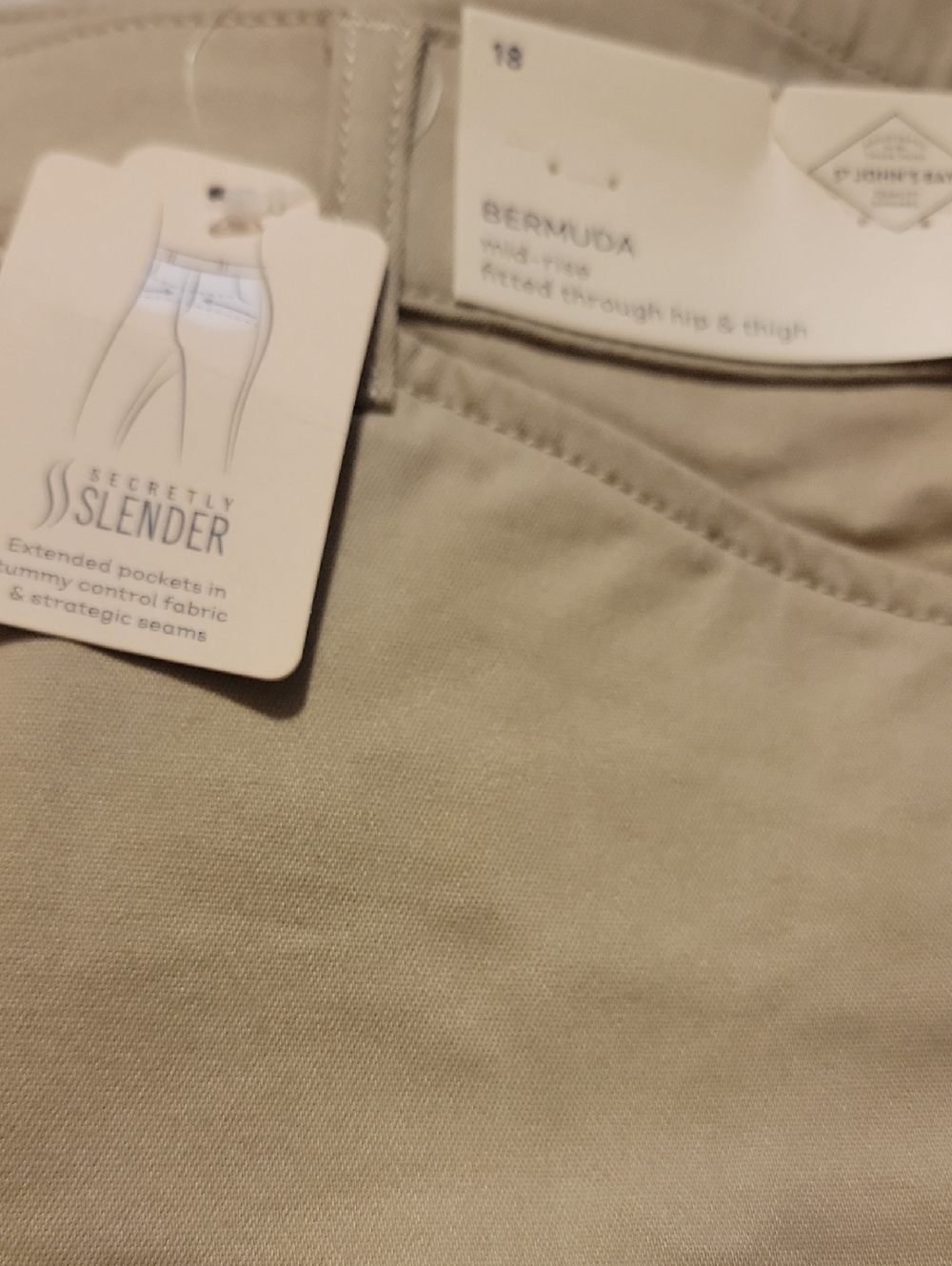 NWT Size 18 Women Bermuda Shorts in Light Khaki - "Secretly Slender" Tag - Picture 2 of 7